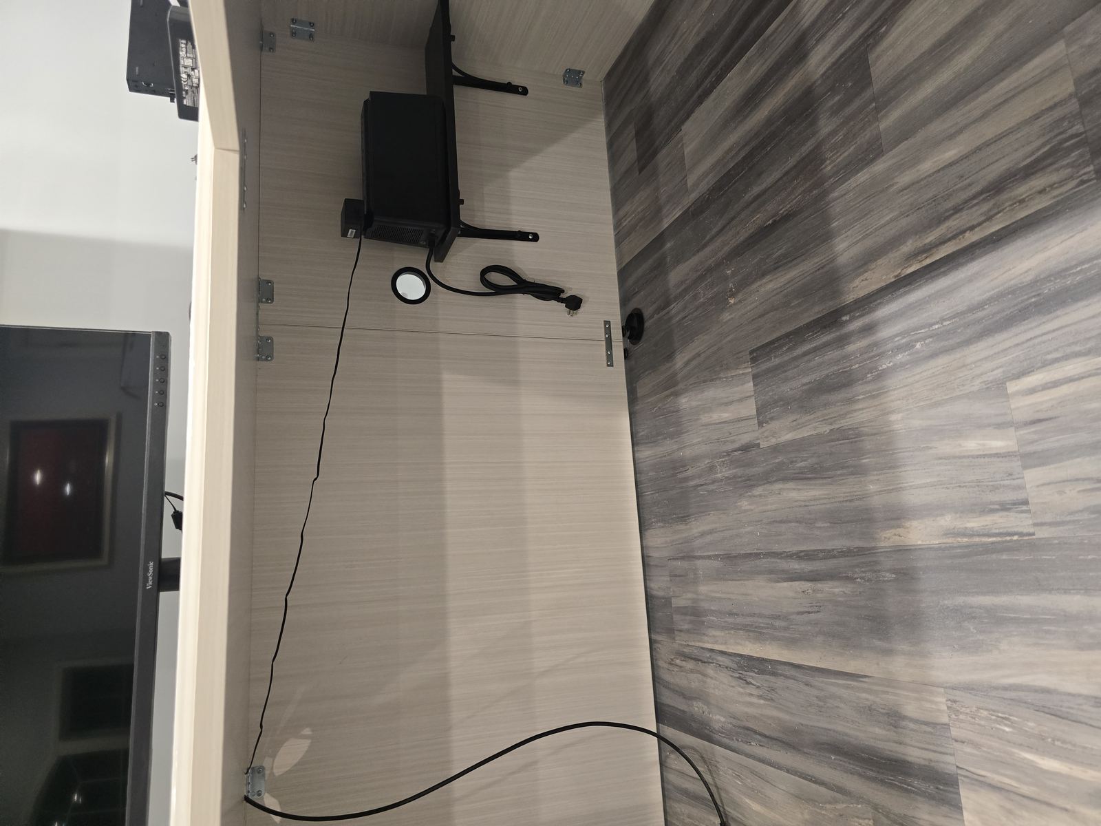 Under-desk cable routing with monitor mount
